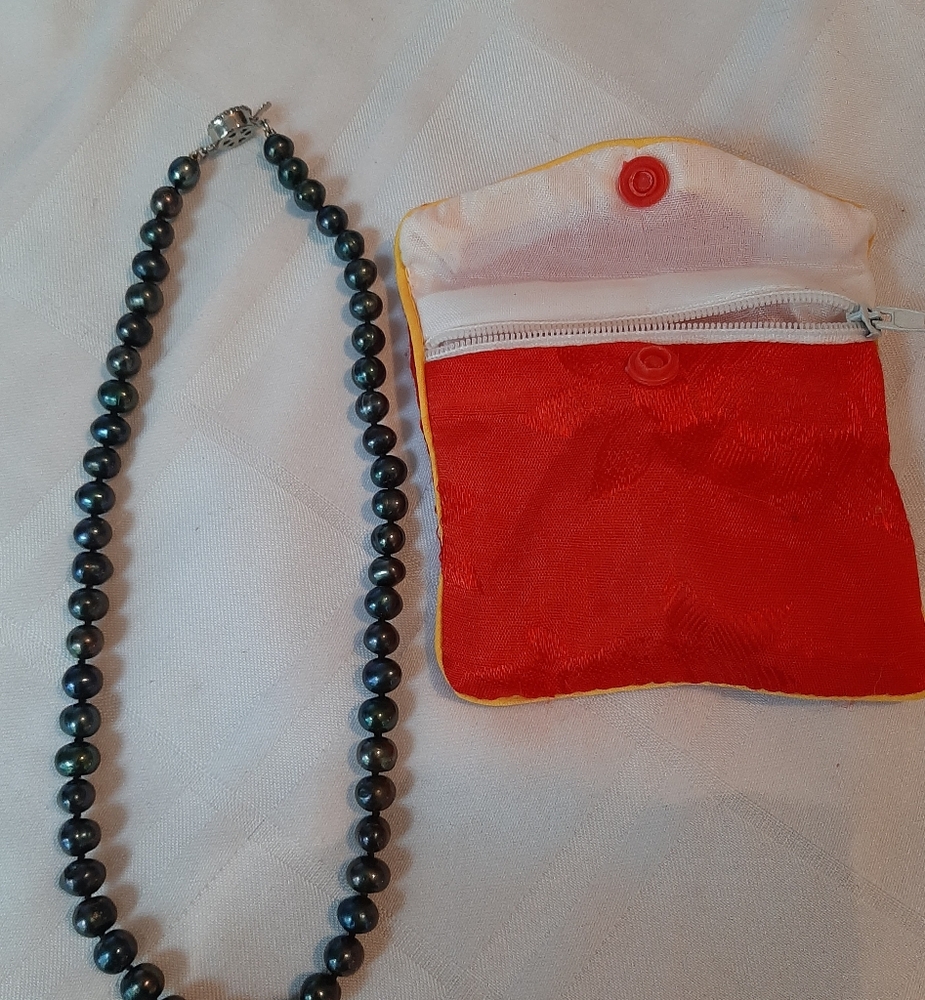 Black Pearl Necklace with Red Pouch